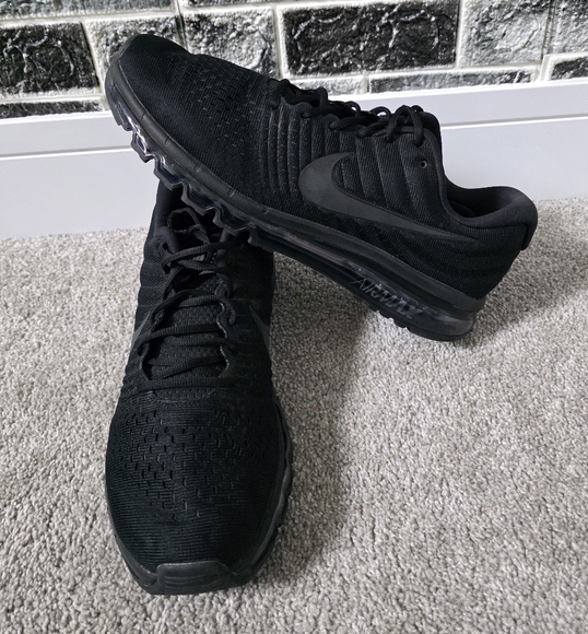 Nike Air Max Men's Black Sneakers Size 14 - Picture 2 of 9
